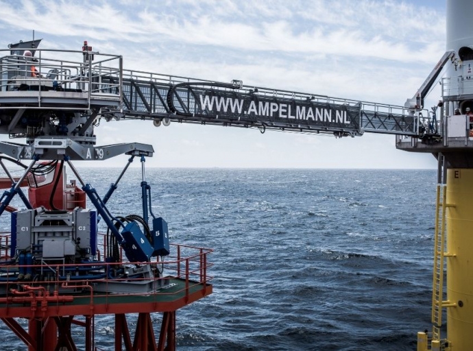 Ampelmann First to Deploy Motion Compensated Gangway in Chinese Renewables Market