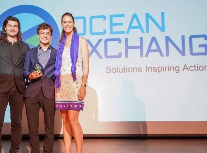 Ocean Exchange Presents 2022 Collegiate Award to BlueGreen Materials