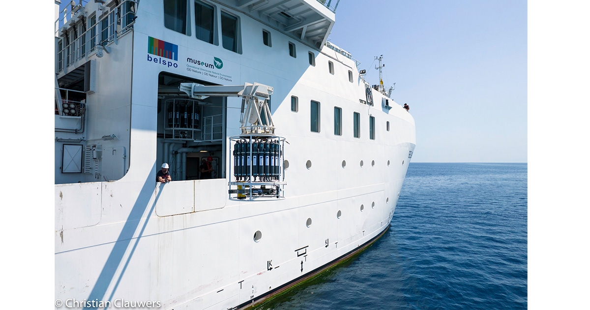 Ocean Observing for Climate Change: Hard Work on Oceanographic Cruises