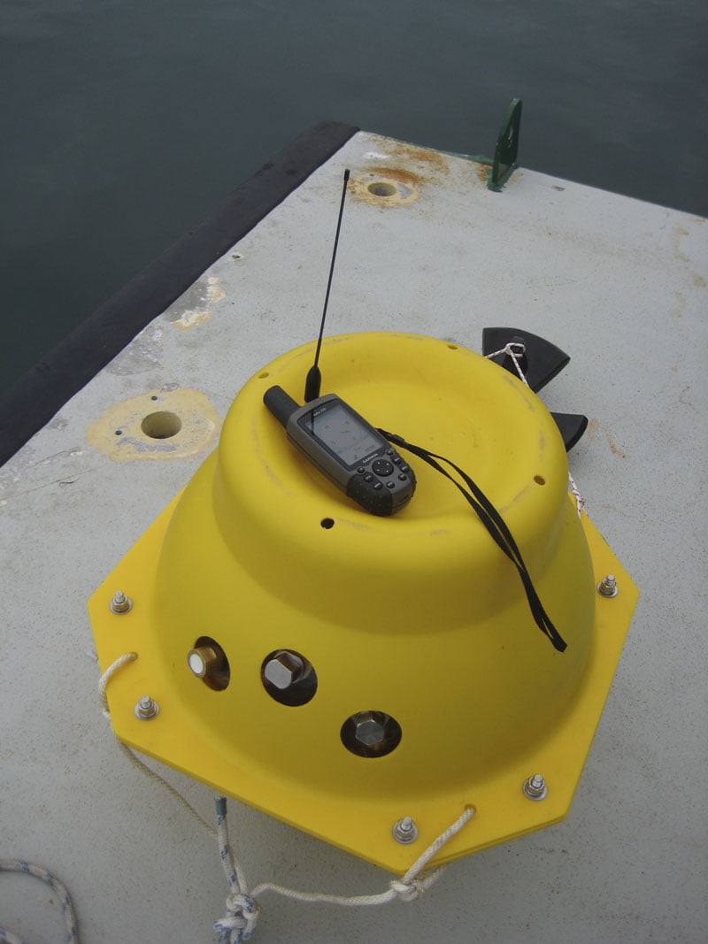 Hardy Figure 3.Beacon Board in sphere and hand held GPS receiver