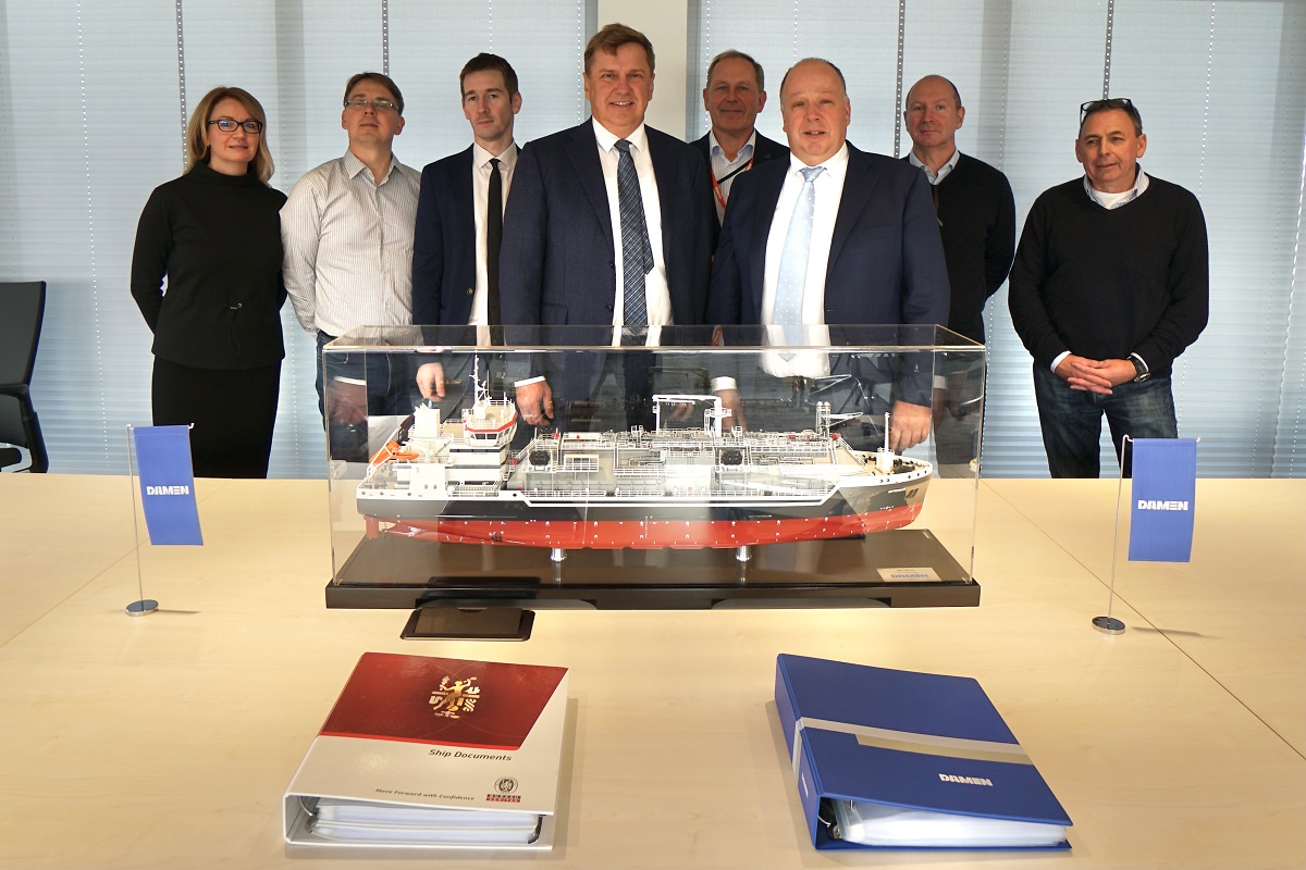 2 Estonias Elenger takes delivery of first Damen LGC 6000 LNG bunkering vessel