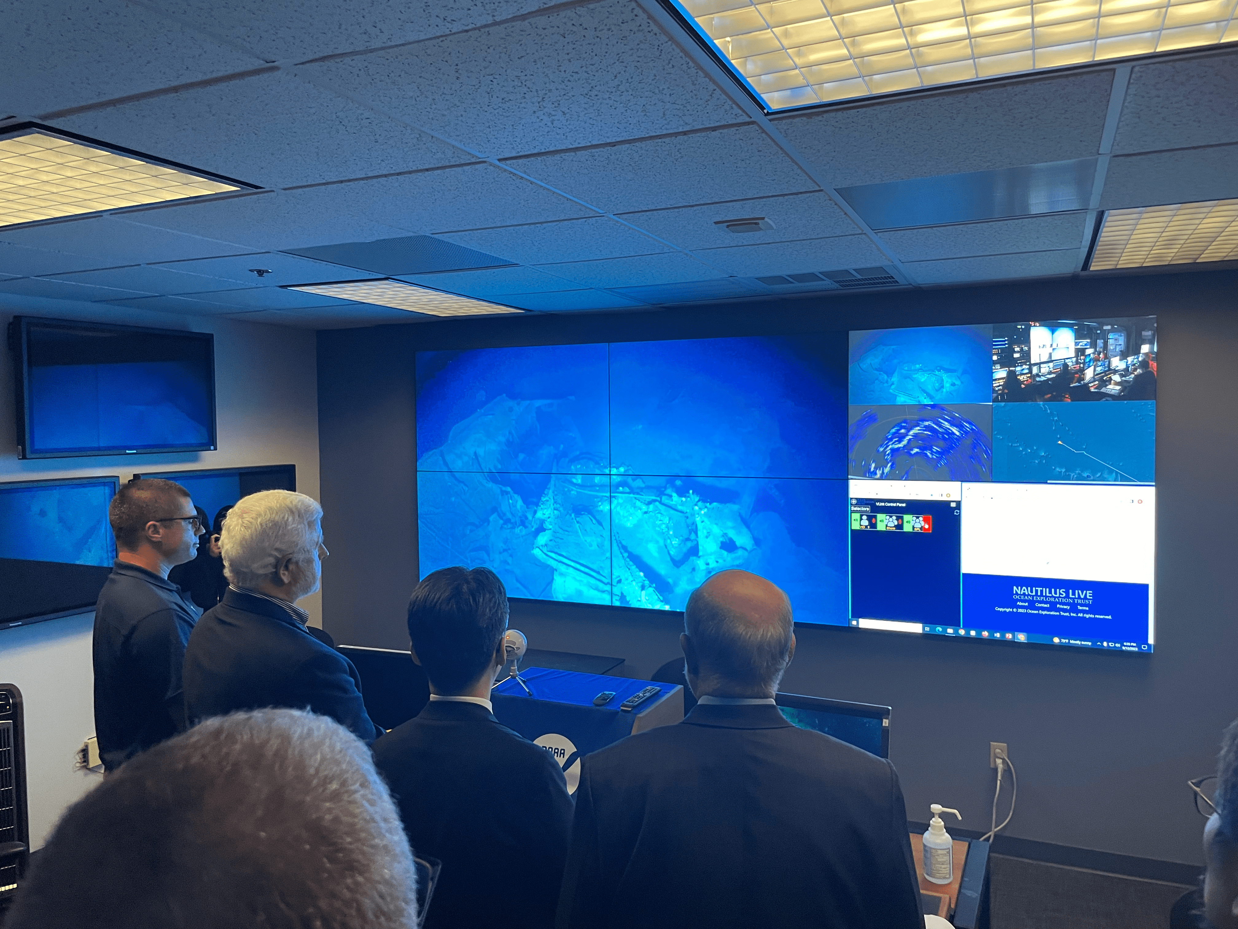 6 NOAA Exploration Command Center 2 Credit NOAA Ocean Exploration 1