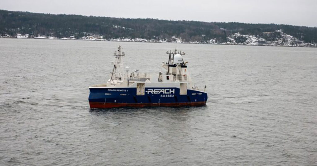 USV Reach Remote 1.