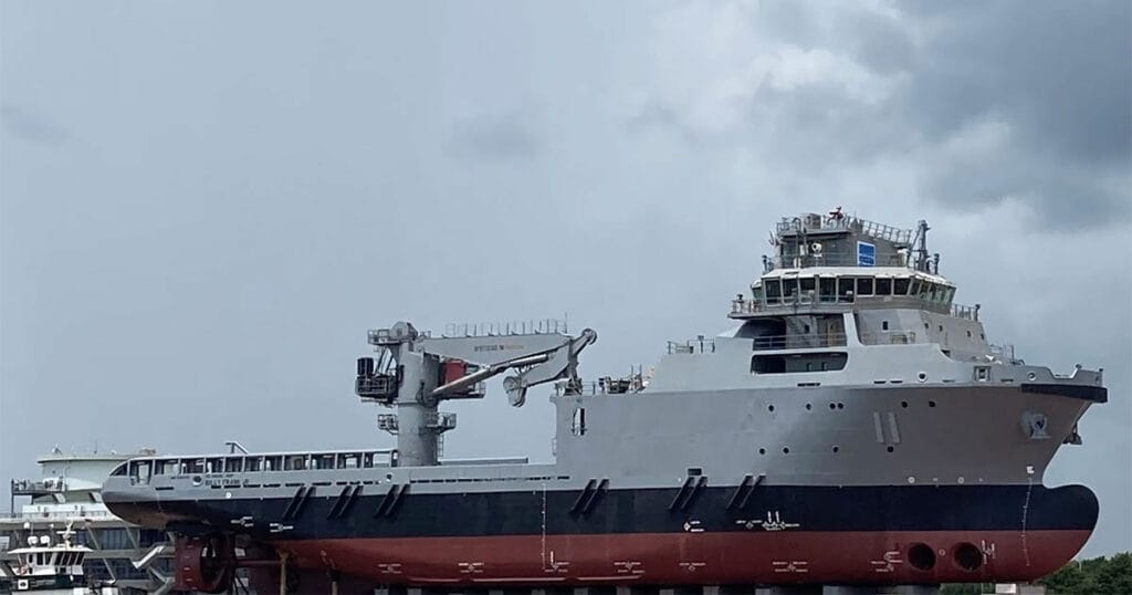The launch of a US Navy Navajo-class Towing, Salvage, and Rescue Ship.