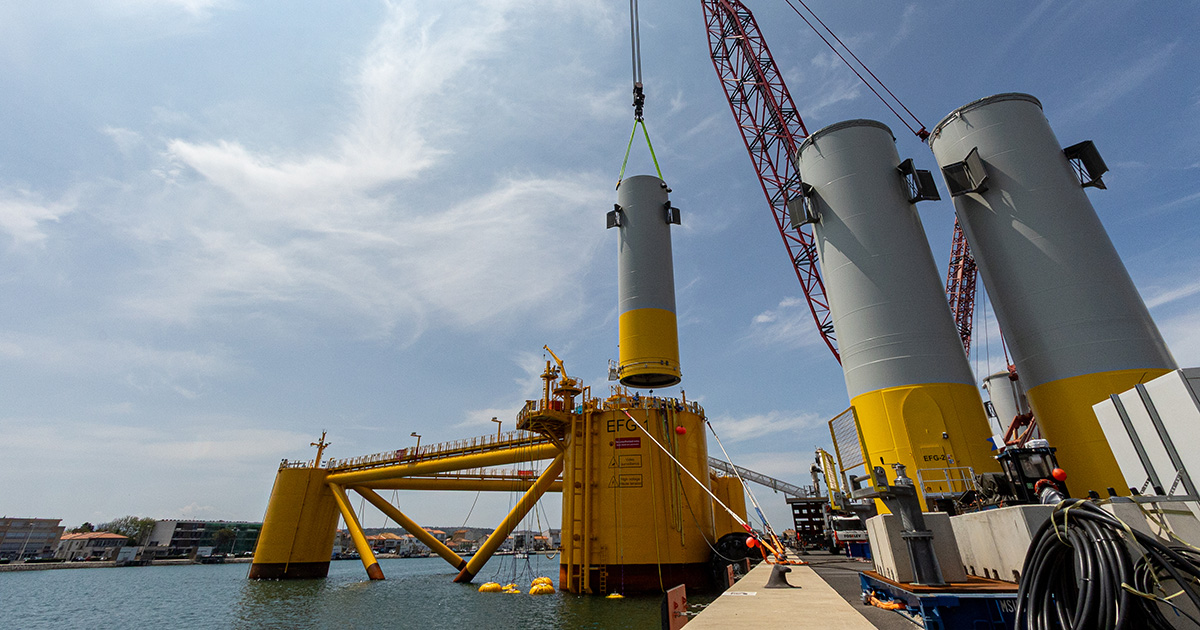 Mammoet Supports Construction of Next-Gen Floating Offshore Wind Turbines">