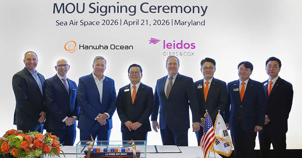 Hanwha Ocean and Leidos teams gather to mark collaboration.