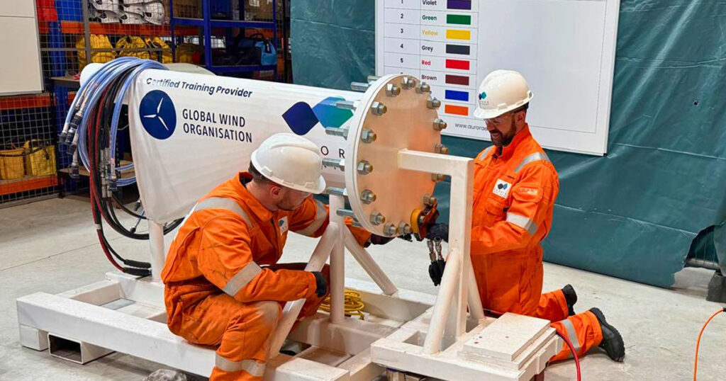 Aurora Energy Services responds to skills shortage by offering valued military leavers a route into the renewables sector.