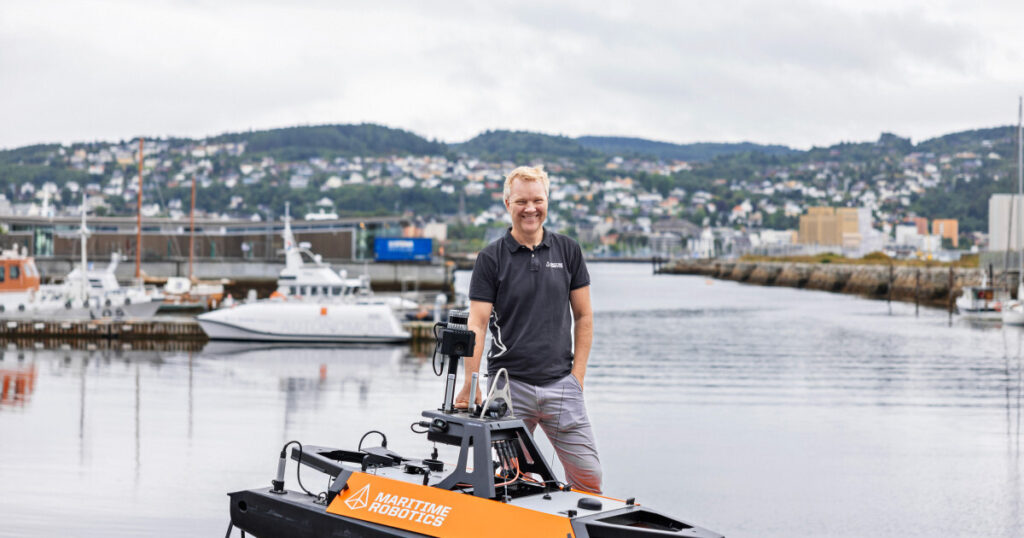 Maritime Robotics Field Work