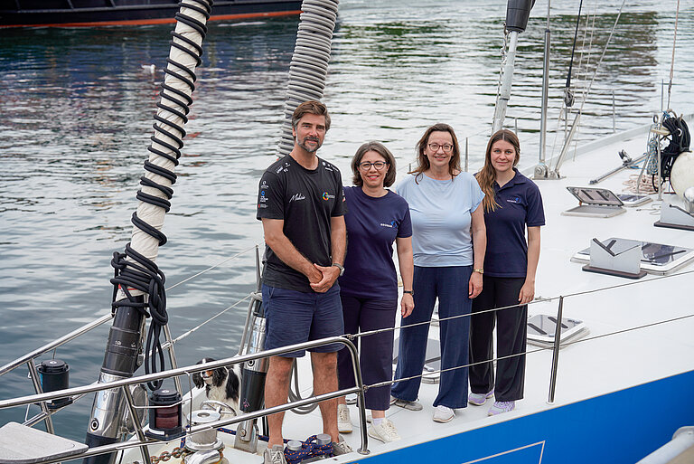 Boris Herrmann (professional sailor and skipper of Team Malizia), Prof. Dr Anja Engel (Head of the Marine Biogeochemistry research division at GEOMAR, responsible for leg 2), Prof. Dr. Katja Matthes (Director of GEOMAR) and Jana Silva Willim (doctoral researcher in the Marine Evolutionary Ecology research group, responsible for legs 1 and 3) (f. l. t. r.) are looking forward to the upcoming expeditions.