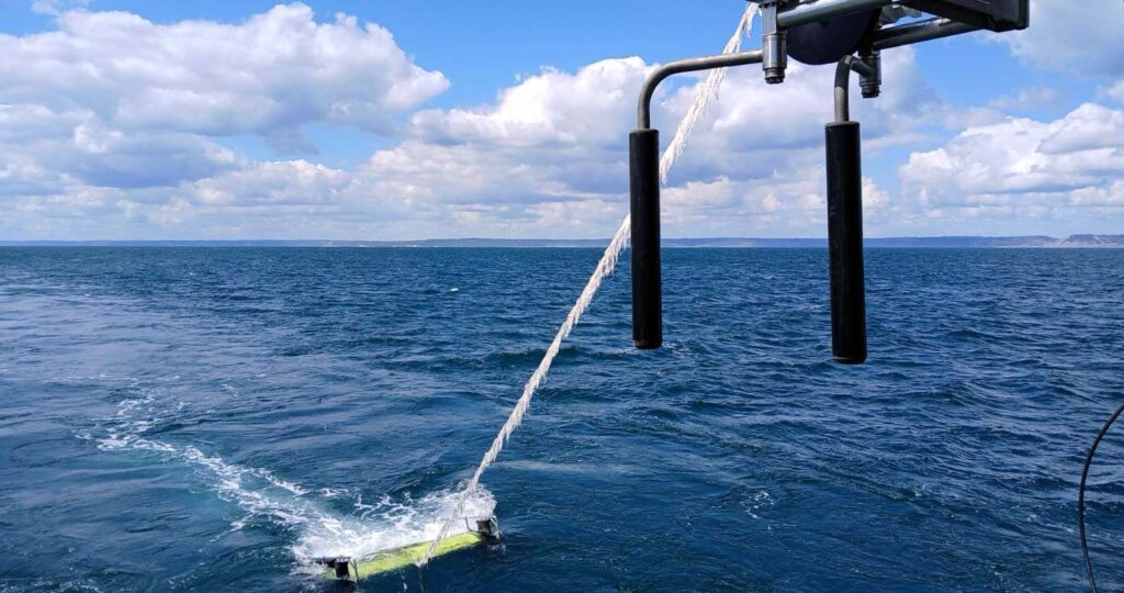 Scanfish is trailed through the Channel.
