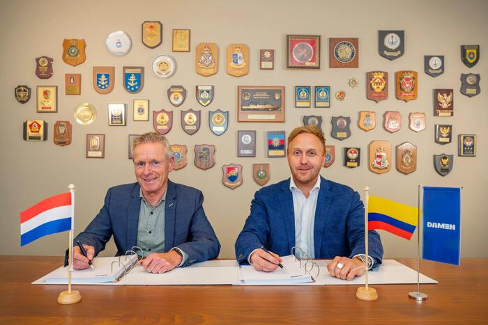 Contract signing between Damen Naval and Libra-Plast AS. (Image credit: Damen)