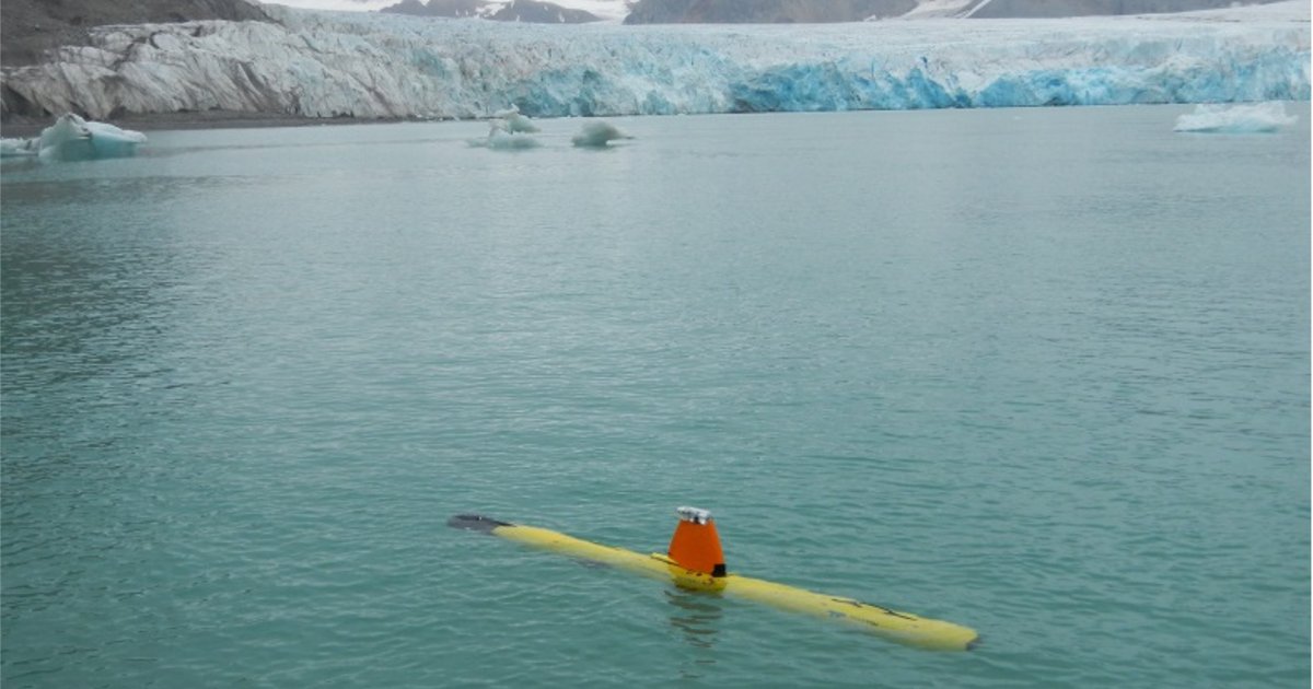 Gavia AUV in Svalbard Fjord in 2016. (Image credit: John Howe, SAMS)