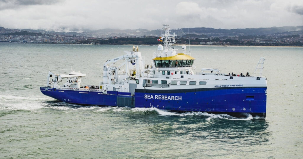 RV Anna Weber-van Bosse at the sea trials on February 6 at Vigo.