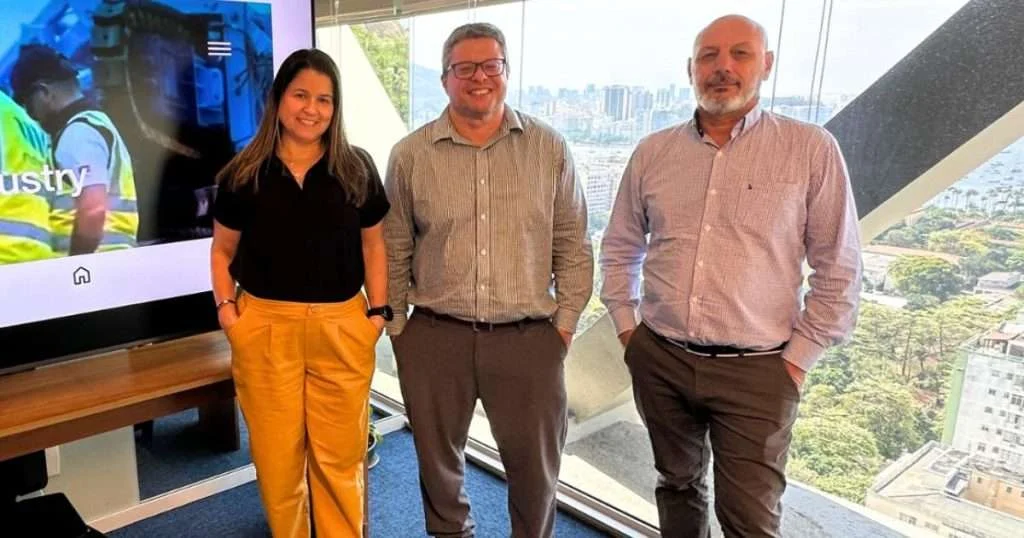 Left to right: Flavia Reis, Eduardo Sessa, and Luis Ferrari at the new Motive Do Brasil Ltda office in Rio. (Image credit: Motive Offshore)