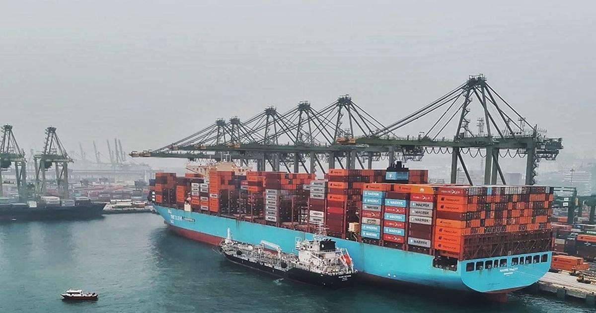 Maersk Halifax ethanol bunkering in Singapore. (Image credit: Maersk)